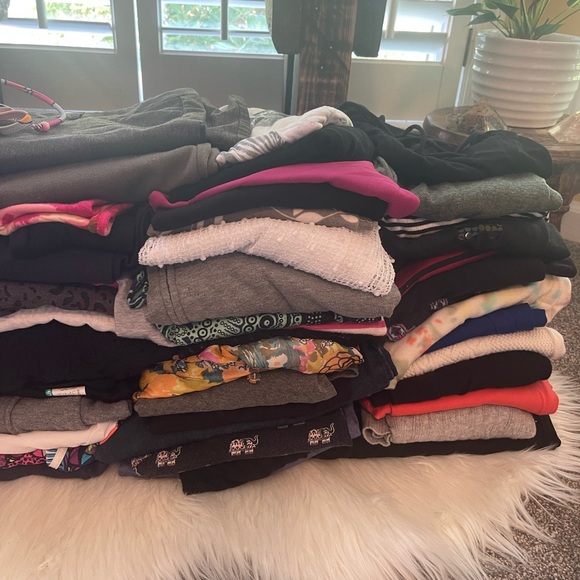 Women’s semi-mystery Reseller bundle - Picture 4 of 5